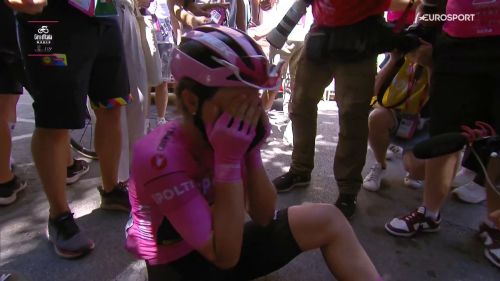 Elisa Longo Borghini ce l'ha fatta! Lo scatto che schianta Kopecky e l'emozione per la vittoria del Giro d'Italia Women