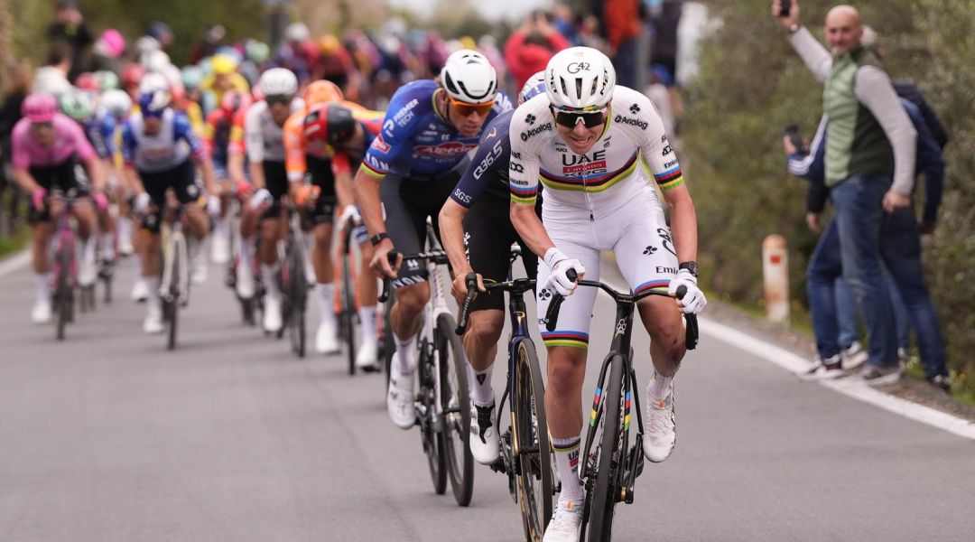 Pogacar regala subito spettacolo al Tour de Suisse: a Sondrio un assolo stratosferico di oltre 70 km