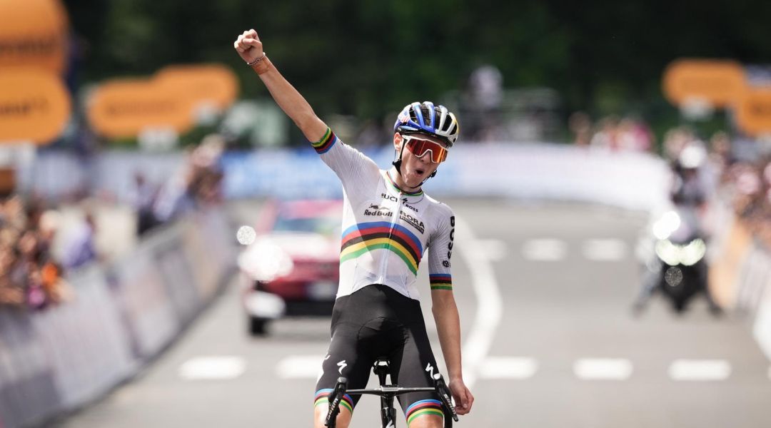 La Red Bull-Bora Hansgrohe domina a Sibiu: doppietta con Van Poppel su Donati, Finn conquista la sua prima generale