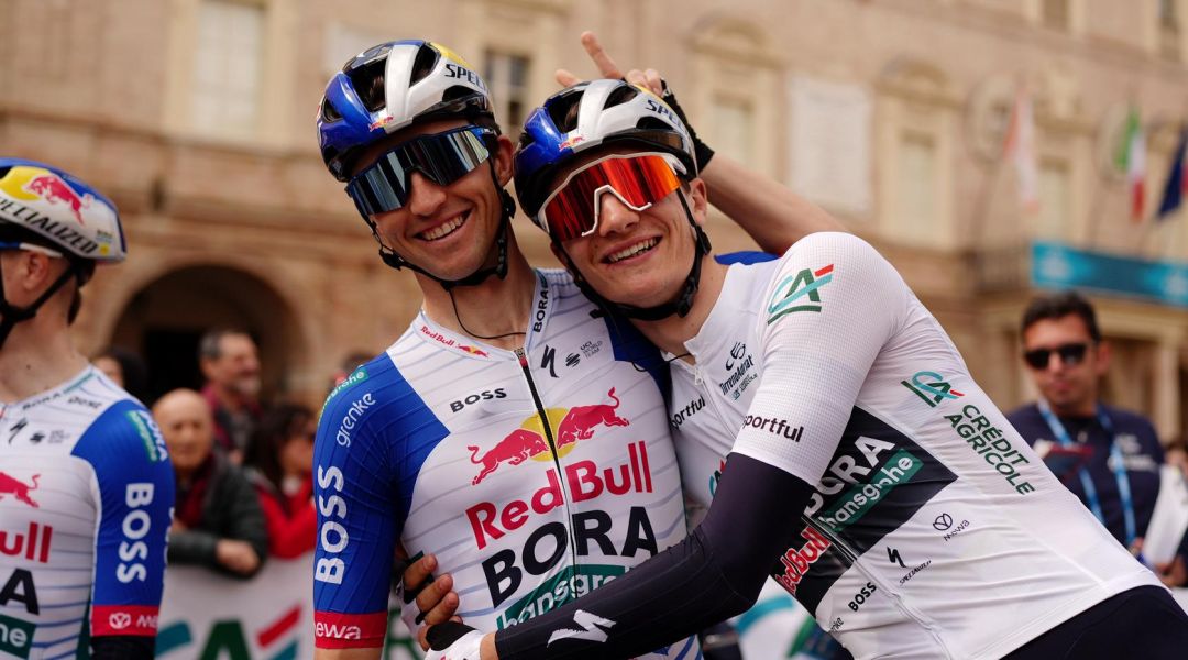 La classica più antica con Pellizzari, Roglic, Pidcock, Christen, Carapaz: mercoledì lo spettacolo della