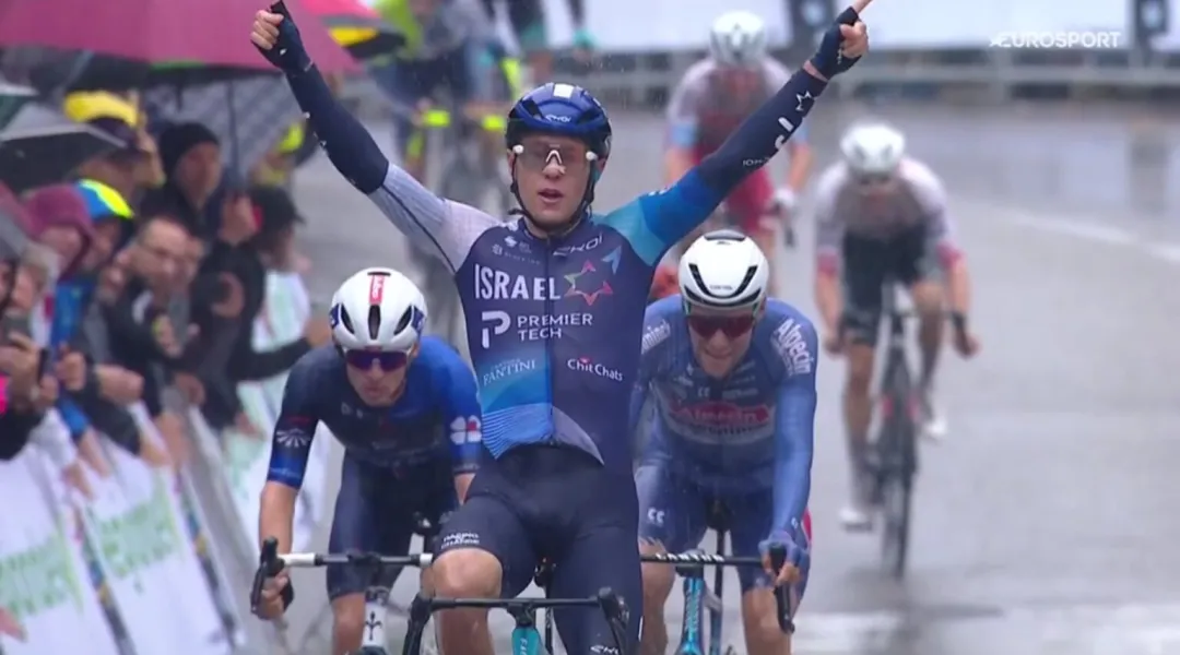 Il Giro del Veneto parla neozelandese: Strong la risolve nello sprint in salita, 4° posto per De Pretto