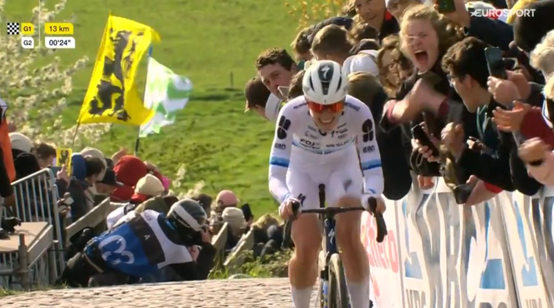 Demi Vollering corona il sogno, il suo primo Fiandre è da fuoriclasse assoluta: sul podio Ferrand-Prevot e Pieterse