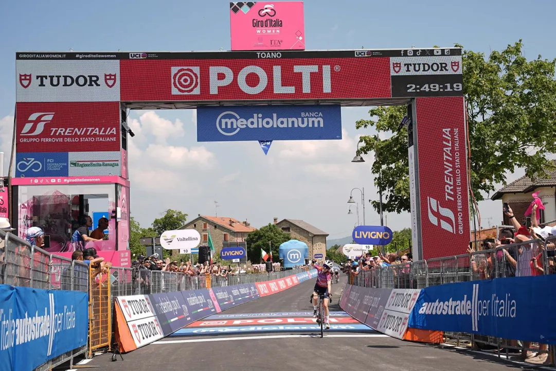 Giro d'Italia Women: Toano incorona Niamh Fisher-Black e la SD Worx, Longo Borghini rimane in rosa