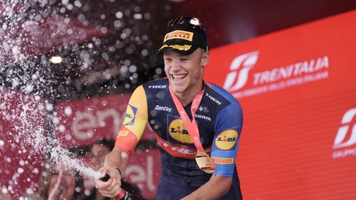 La Lidl-Trek ufficializza il ritorno di Mads Pedersen al Giro, per Jonathan Milan pronto il debutto al Tour