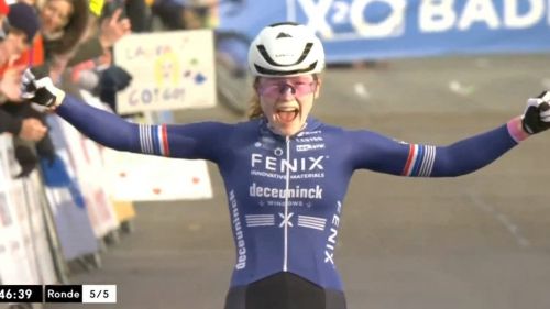 Ciclocross: Pieterse si sblocca a Koksijde battendo Brand e Van Empel, Sweeck piega Del Grosso