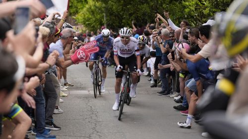 Sabato un Giro dell'Emilia pazzesco: Pogacar vuole la prima sul San Luca con l'iride, Roglic-Evenepoel-Mas lo sfidano