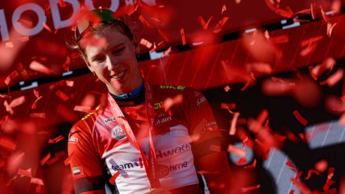 Lorena Wiebes è una furia anche in pista: al debutto mondiale è oro nello Scratch, Martina Fidanza amara 4^